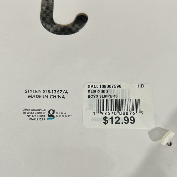 Zac and Evan boys slippers. Size 2/3 NWT Retails for $13 - Picture 3 of 4